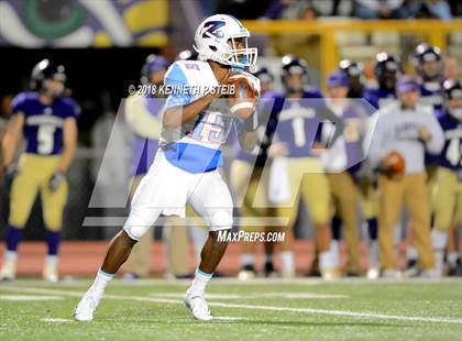 Thumbnail 2 in Hahnville @ Zachary (LHSAA 5A 2nd Round Playoff) photogallery.