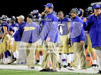Thumbnail 2 in Hahnville @ Zachary (LHSAA 5A 2nd Round Playoff) photogallery.