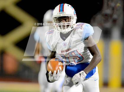 Thumbnail 1 in Hahnville @ Zachary (LHSAA 5A 2nd Round Playoff) photogallery.