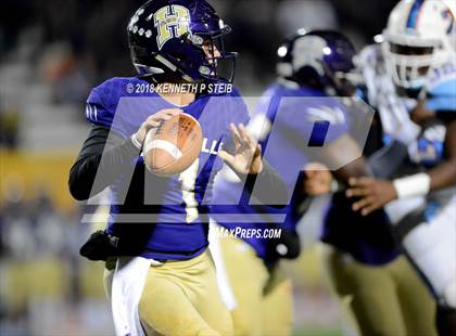 Thumbnail 3 in Hahnville @ Zachary (LHSAA 5A 2nd Round Playoff) photogallery.