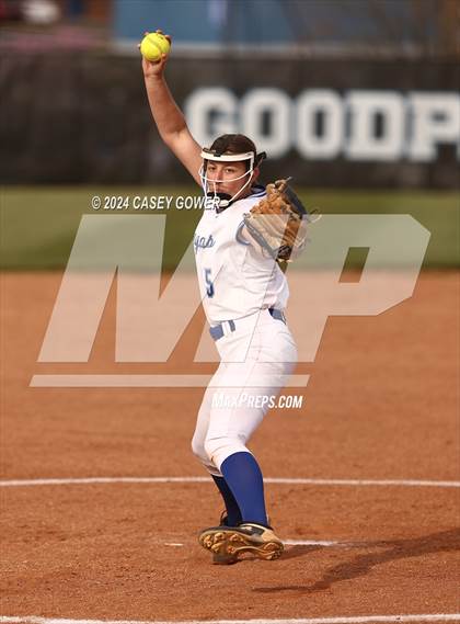 Thumbnail 2 in Ezell-Harding Christian @ Goodpasture Christian photogallery.