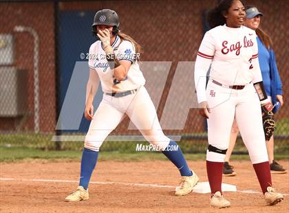 Thumbnail 2 in Ezell-Harding Christian @ Goodpasture Christian photogallery.