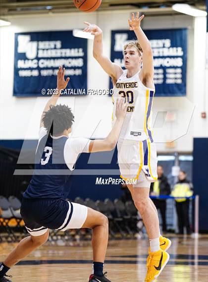 Thumbnail 2 in La Lumiere vs. Montverde Academy (Metro Classic) photogallery.