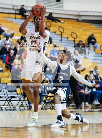 Thumbnail 3 in La Lumiere vs. Montverde Academy (Metro Classic) photogallery.