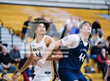 Thumbnail 3 in La Lumiere vs. Montverde Academy (Metro Classic) photogallery.