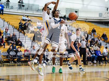 Thumbnail 2 in La Lumiere vs. Montverde Academy (Metro Classic) photogallery.