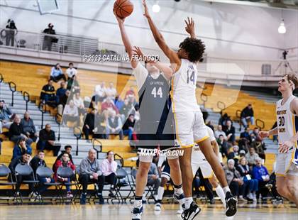 Thumbnail 2 in La Lumiere vs. Montverde Academy (Metro Classic) photogallery.