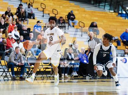 Thumbnail 2 in La Lumiere vs. Montverde Academy (Metro Classic) photogallery.