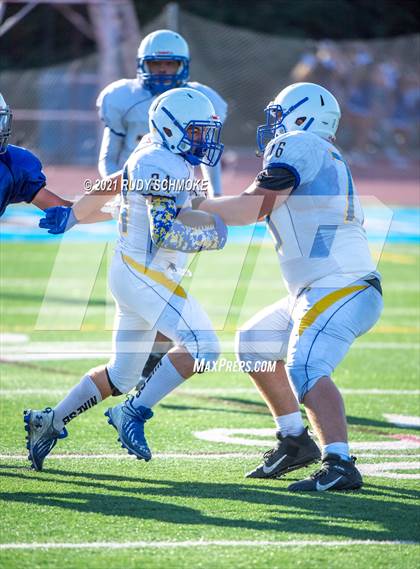 Thumbnail 2 in JV: Rancho Bernardo vs Grossmont photogallery.