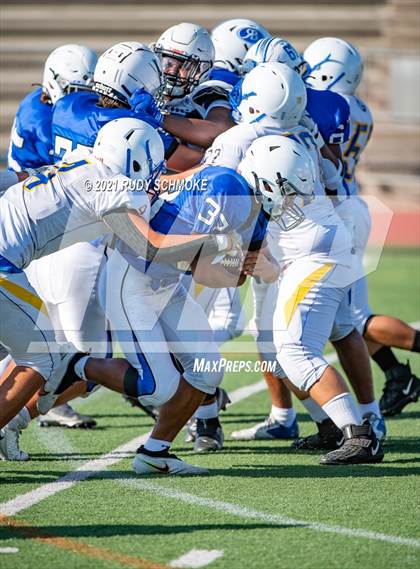 Thumbnail 2 in JV: Rancho Bernardo vs Grossmont photogallery.