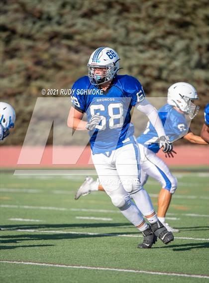 Thumbnail 2 in JV: Rancho Bernardo vs Grossmont photogallery.