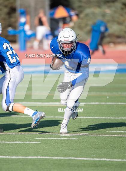 Thumbnail 3 in JV: Rancho Bernardo vs Grossmont photogallery.