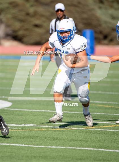 Thumbnail 1 in JV: Rancho Bernardo vs Grossmont photogallery.