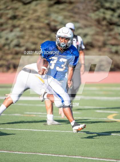 Thumbnail 3 in JV: Rancho Bernardo vs Grossmont photogallery.