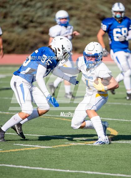 Thumbnail 2 in JV: Rancho Bernardo vs Grossmont photogallery.