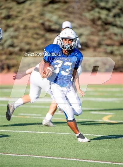 Thumbnail 2 in JV: Rancho Bernardo vs Grossmont photogallery.