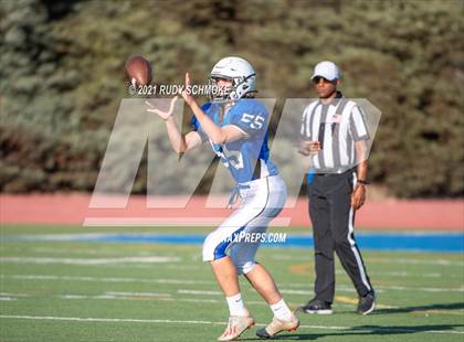 Thumbnail 3 in JV: Rancho Bernardo vs Grossmont photogallery.
