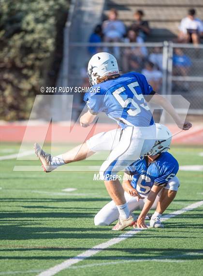 Thumbnail 2 in JV: Rancho Bernardo vs Grossmont photogallery.