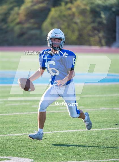 Thumbnail 3 in JV: Rancho Bernardo vs Grossmont photogallery.