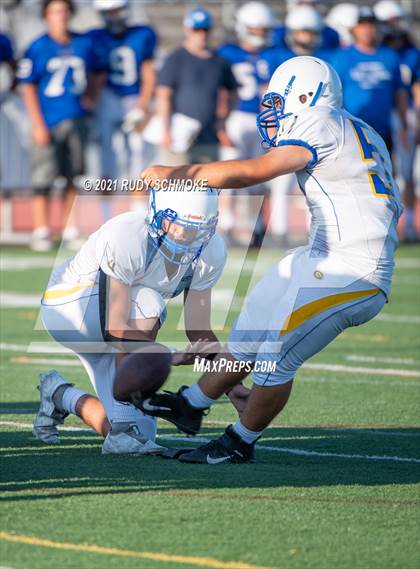 Thumbnail 3 in JV: Rancho Bernardo vs Grossmont photogallery.
