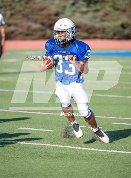 Thumbnail 3 in JV: Rancho Bernardo vs Grossmont photogallery.