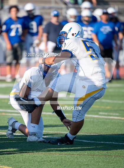 Thumbnail 3 in JV: Rancho Bernardo vs Grossmont photogallery.