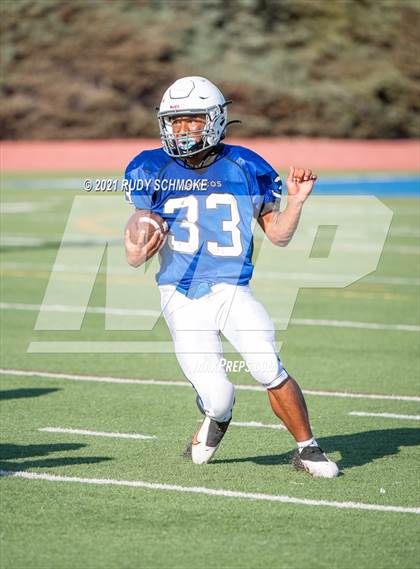Thumbnail 3 in JV: Rancho Bernardo vs Grossmont photogallery.