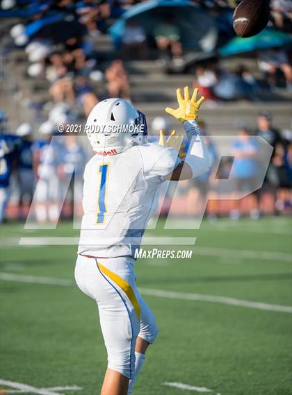Thumbnail 3 in JV: Rancho Bernardo vs Grossmont photogallery.