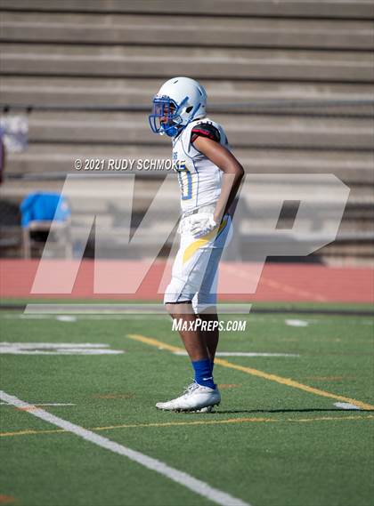 Thumbnail 3 in JV: Rancho Bernardo vs Grossmont photogallery.