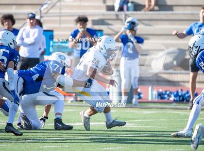 Thumbnail 3 in JV: Rancho Bernardo vs Grossmont photogallery.