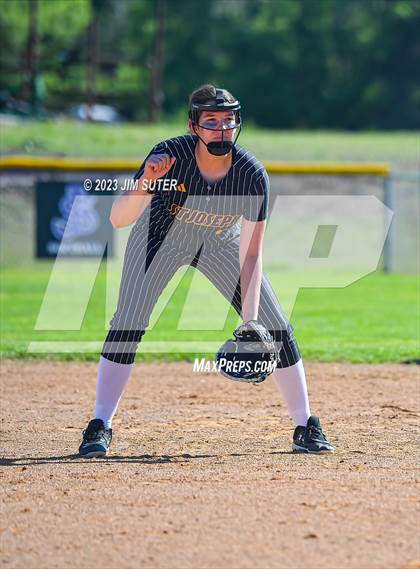 Thumbnail 3 in St. Joseph Catholic vs Covenant Christian photogallery.