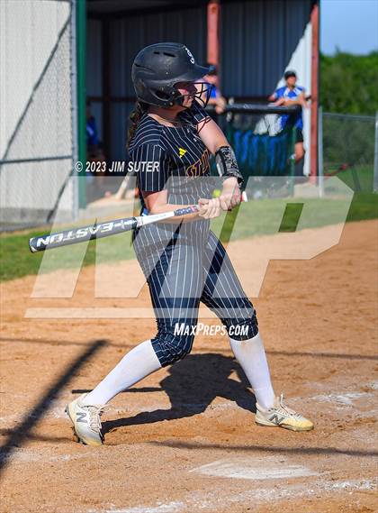 Thumbnail 3 in St. Joseph Catholic vs Covenant Christian photogallery.