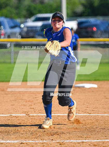 Thumbnail 3 in St. Joseph Catholic vs Covenant Christian photogallery.
