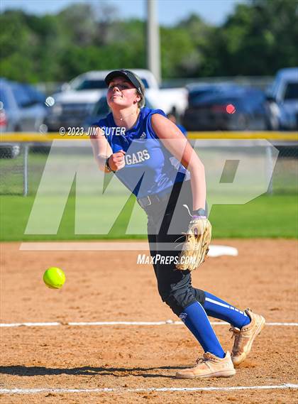 Thumbnail 3 in St. Joseph Catholic vs Covenant Christian photogallery.