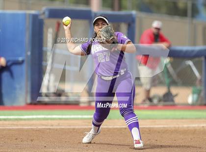 Thumbnail 2 in Fowler vs. Washington Union (CIF CS D4 Final) photogallery.