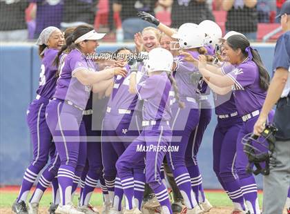 Thumbnail 1 in Fowler vs. Washington Union (CIF CS D4 Final) photogallery.