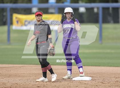 Thumbnail 2 in Fowler vs. Washington Union (CIF CS D4 Final) photogallery.