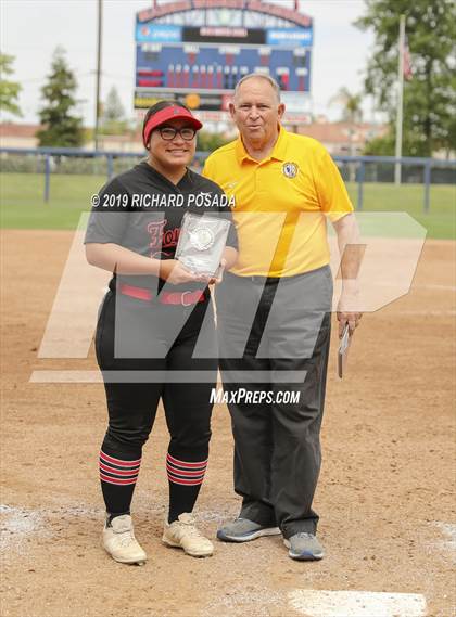 Thumbnail 3 in Fowler vs. Washington Union (CIF CS D4 Final) photogallery.
