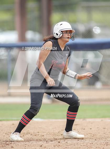 Thumbnail 2 in Fowler vs. Washington Union (CIF CS D4 Final) photogallery.