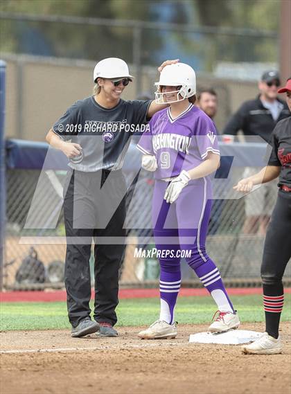 Thumbnail 2 in Fowler vs. Washington Union (CIF CS D4 Final) photogallery.