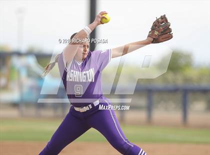 Thumbnail 2 in Fowler vs. Washington Union (CIF CS D4 Final) photogallery.