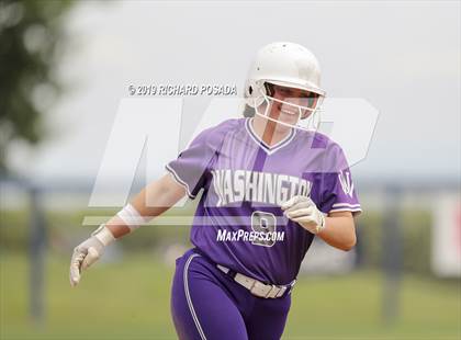 Thumbnail 2 in Fowler vs. Washington Union (CIF CS D4 Final) photogallery.