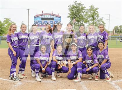 Thumbnail 1 in Fowler vs. Washington Union (CIF CS D4 Final) photogallery.