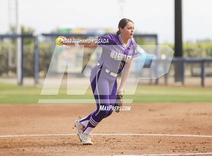 Thumbnail 1 in Fowler vs. Washington Union (CIF CS D4 Final) photogallery.