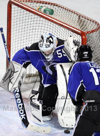 Thumbnail 2 in Ralston Valley vs. Resurrection Christian (CHSAA Semifinal) photogallery.