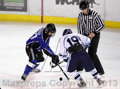 Thumbnail 2 in Ralston Valley vs. Resurrection Christian (CHSAA Semifinal) photogallery.