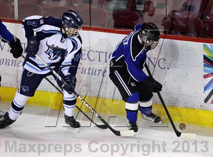 Thumbnail 3 in Ralston Valley vs. Resurrection Christian (CHSAA Semifinal) photogallery.