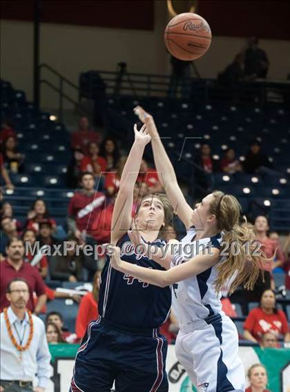 Thumbnail 2 in Ocean View Christian vs Tri-City Christian (CIF SDS D5 Final) photogallery.