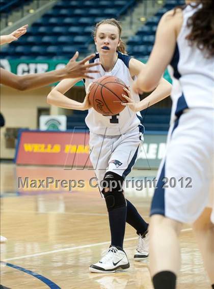 Thumbnail 1 in Ocean View Christian vs Tri-City Christian (CIF SDS D5 Final) photogallery.