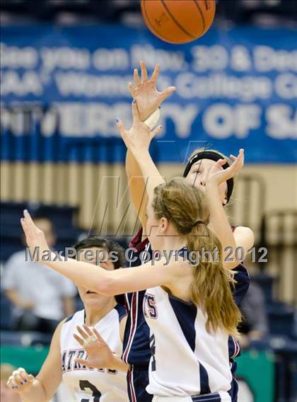 Thumbnail 2 in Ocean View Christian vs Tri-City Christian (CIF SDS D5 Final) photogallery.